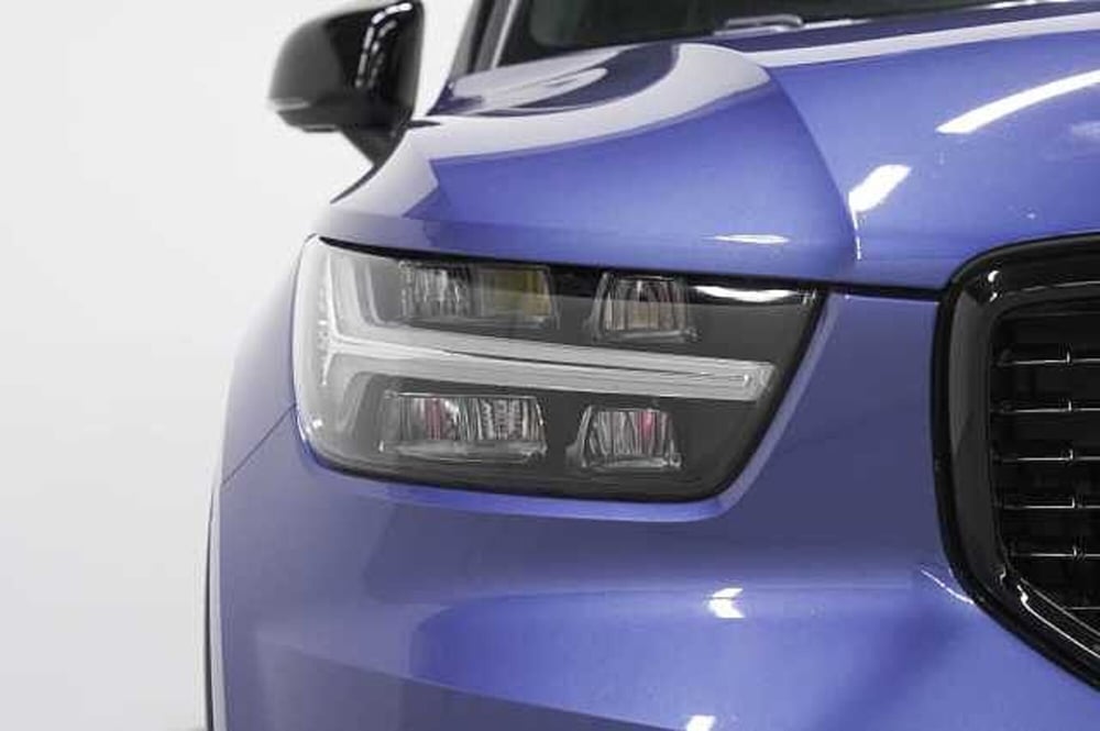 Volvo XC40 usata a Como (11)