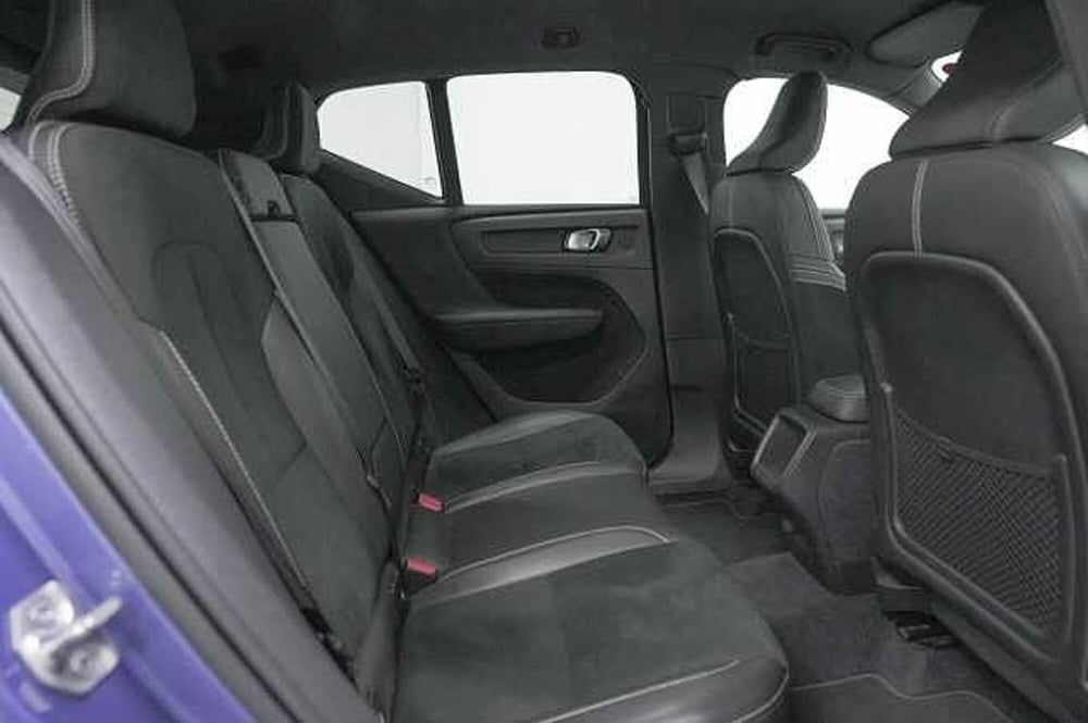 Volvo XC40 usata a Como (8)