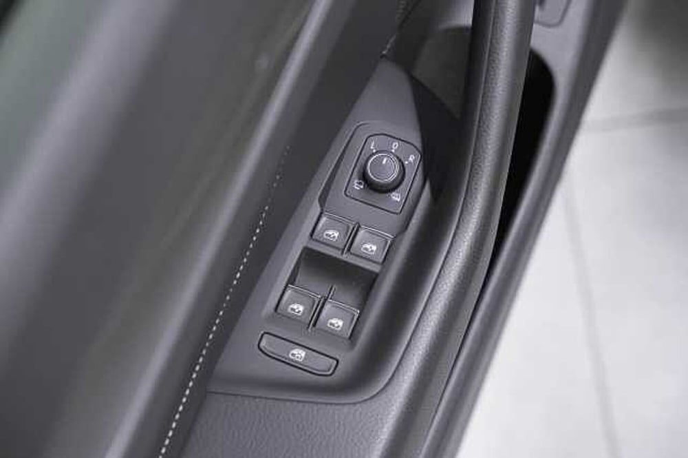 Volkswagen Passat Variant usata a Como (14)