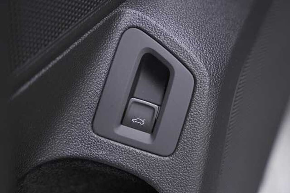 Volkswagen Passat Variant usata a Como (15)
