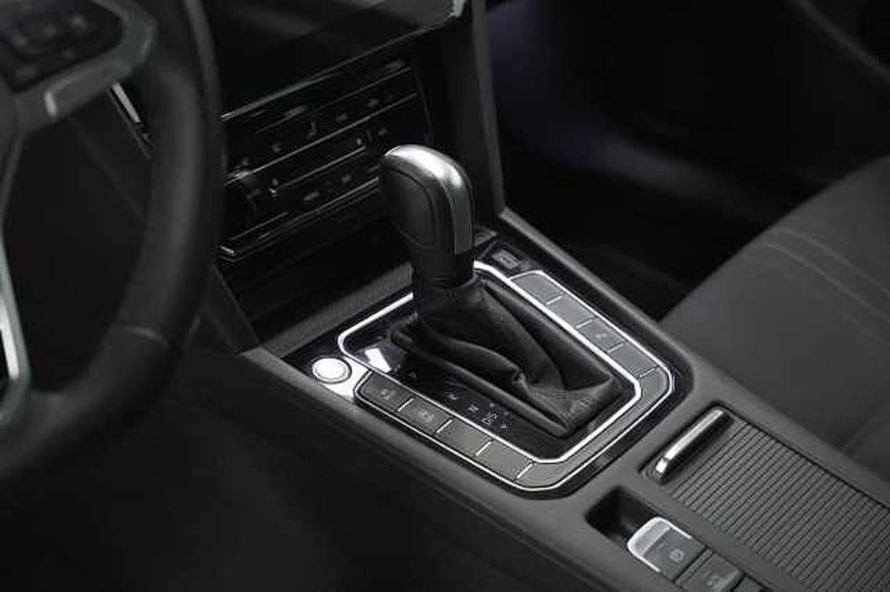 Volkswagen Passat Variant usata a Como (17)