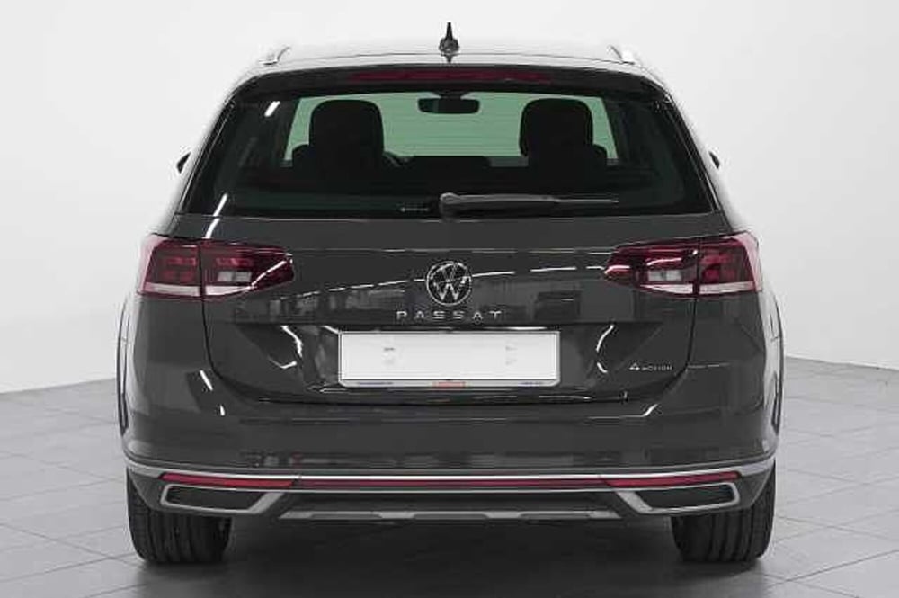 Volkswagen Passat Variant usata a Como (3)