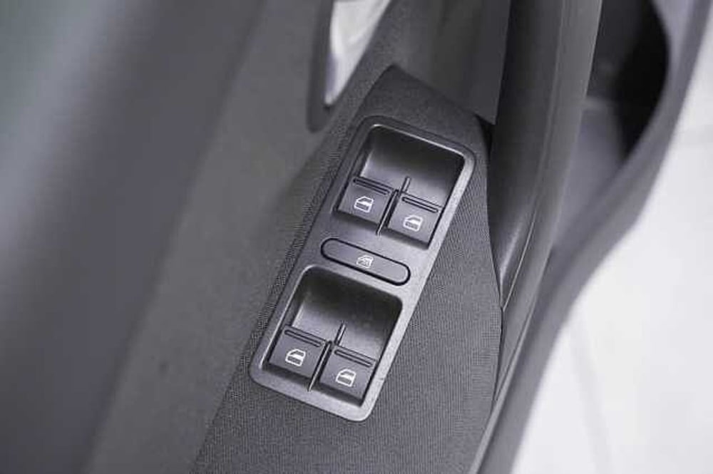 Volkswagen Polo usata a Como (15)
