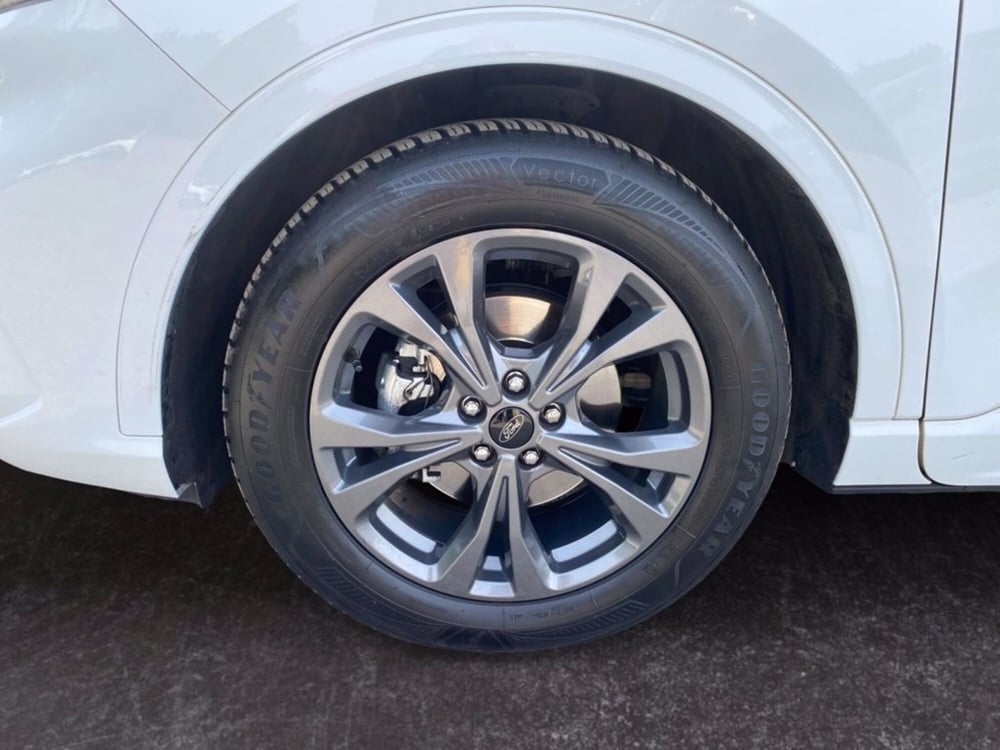 Ford Kuga usata a Milano (16)