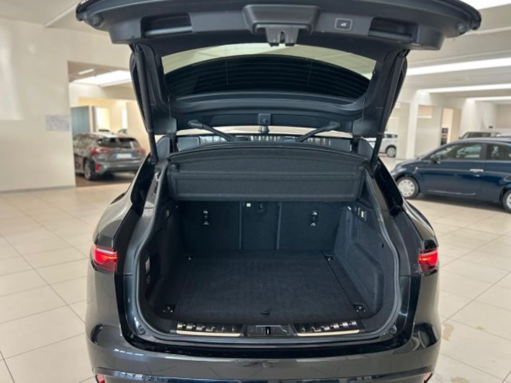 Jaguar F-Pace usata a Modena (14)