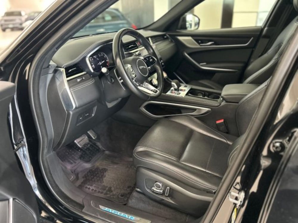 Jaguar F-Pace usata a Modena (17)