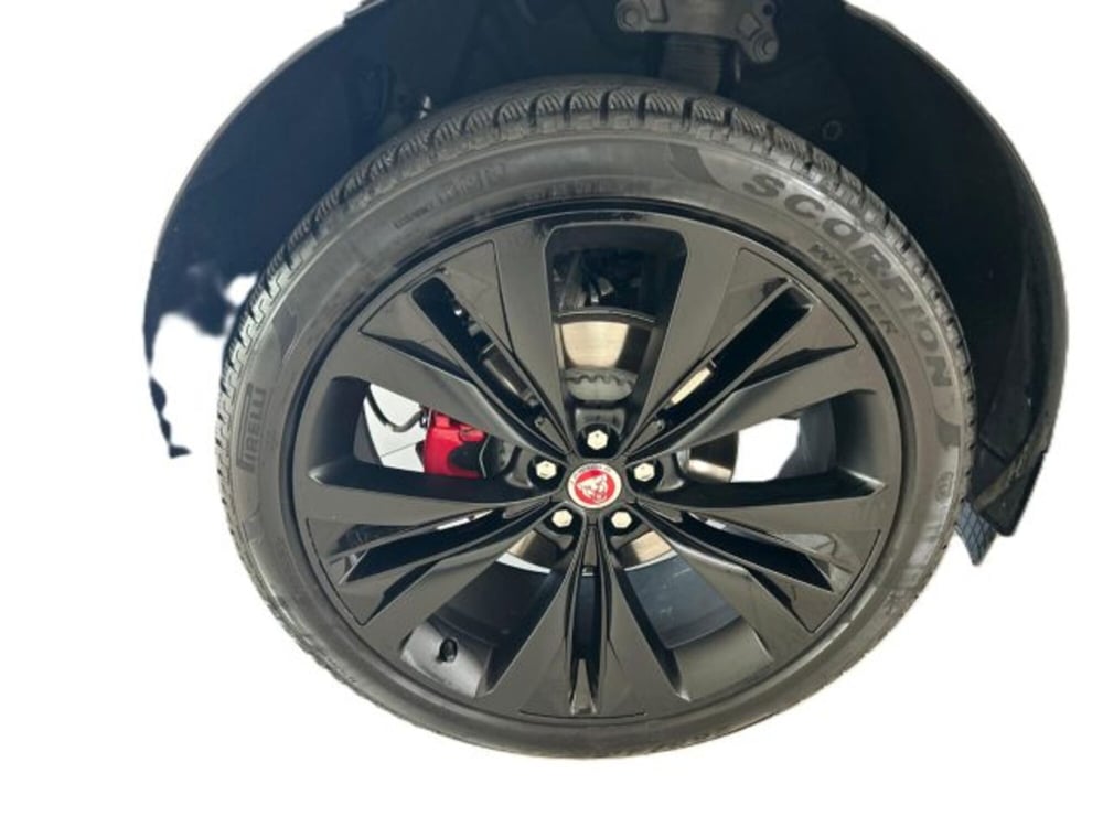 Jaguar F-Pace usata a Modena (9)