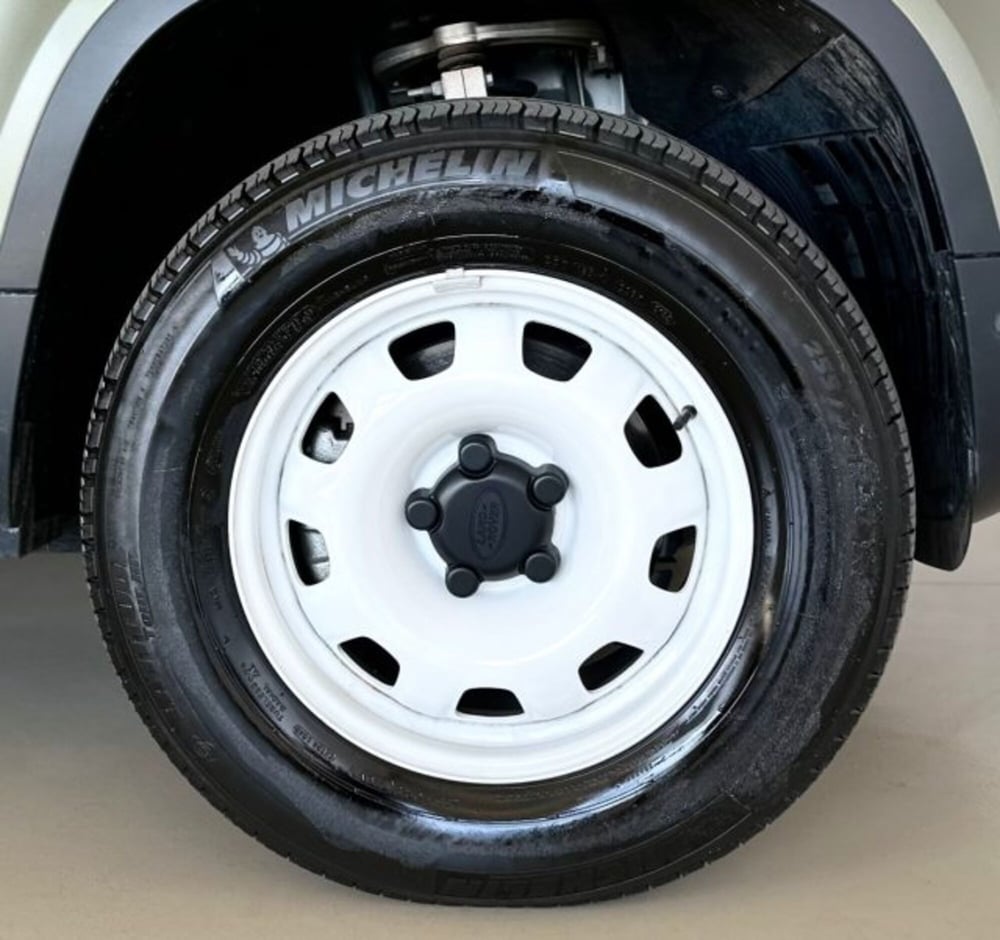 Land Rover Defender usata a Modena (9)