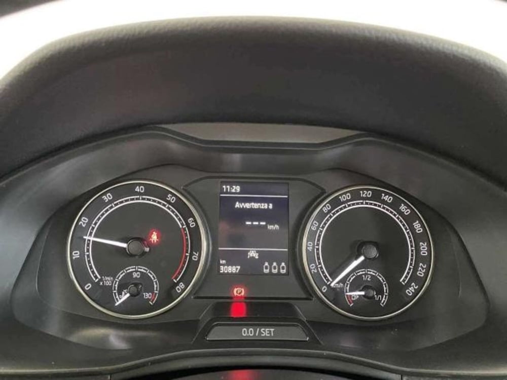 Skoda Scala usata a Matera (11)