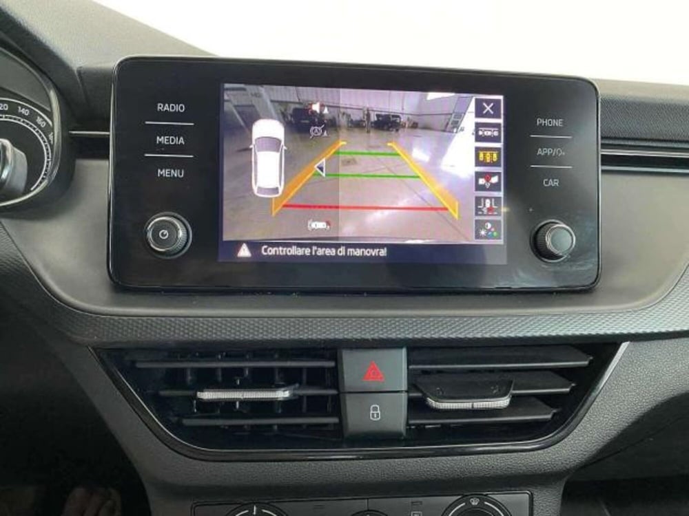 Skoda Scala usata a Matera (14)