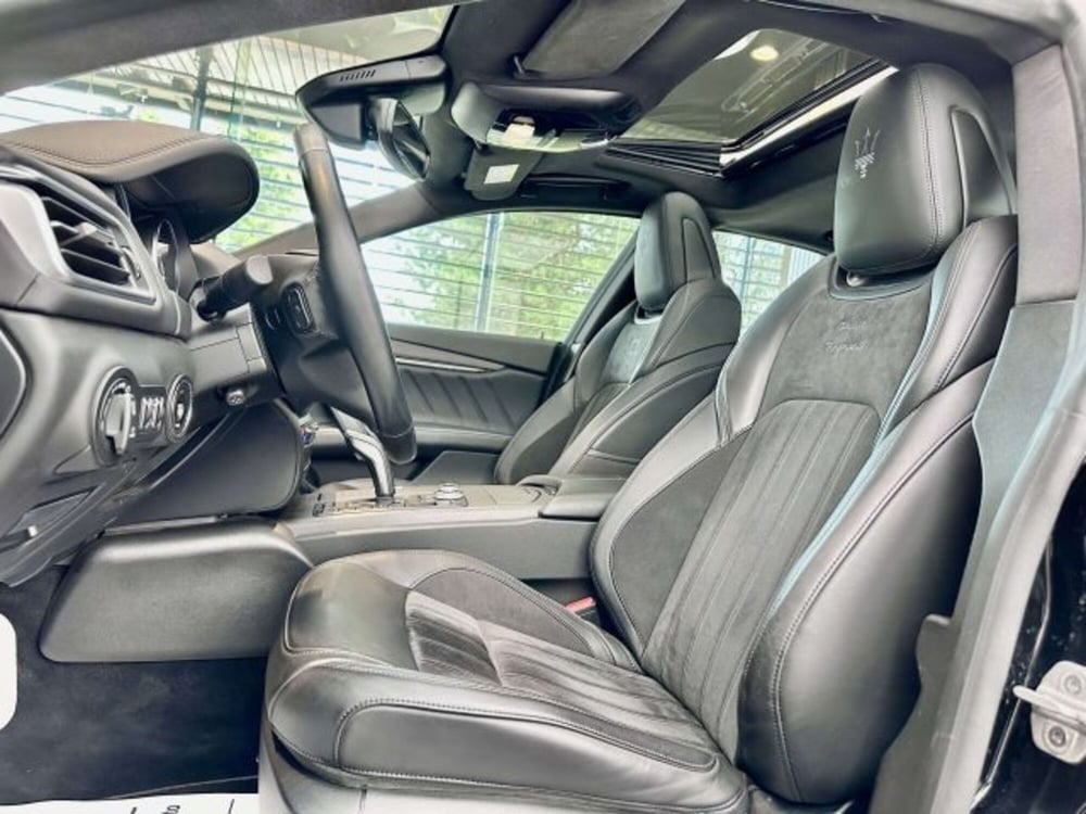 Maserati Ghibli usata a Torino (10)