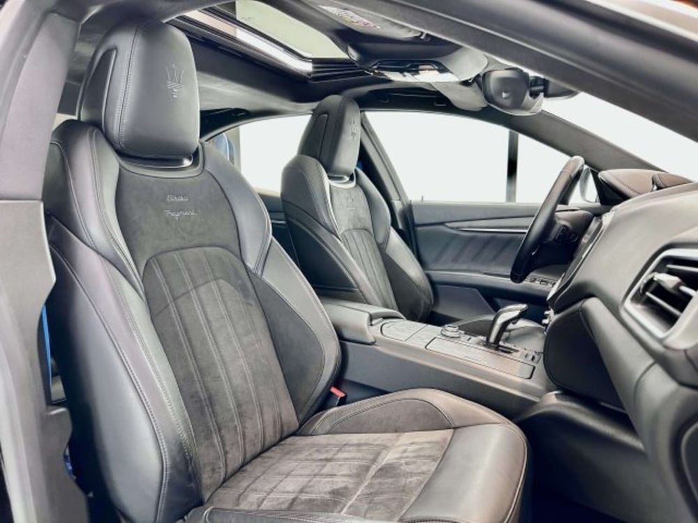 Maserati Ghibli usata a Torino (13)