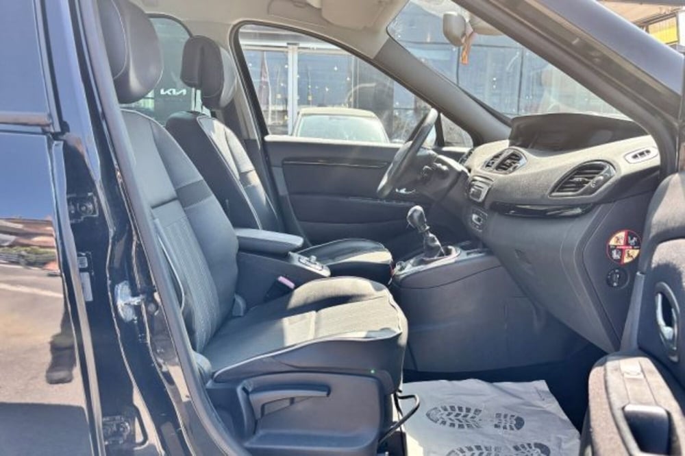 Renault Scenic E-Tech Electric usata a Latina (8)