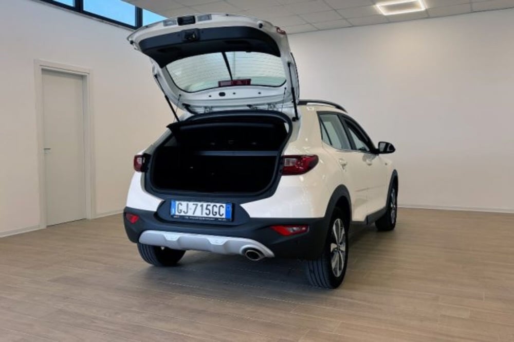 Kia Stonic usata a Latina (6)