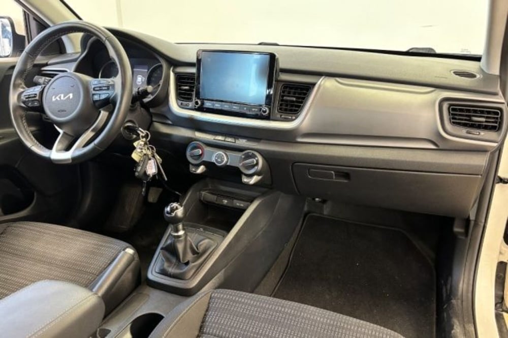 Kia Stonic usata a Latina (8)