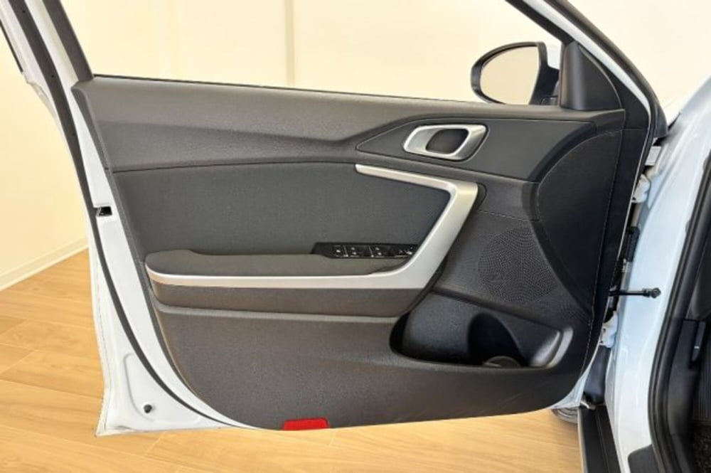Kia XCeed usata a Latina (12)