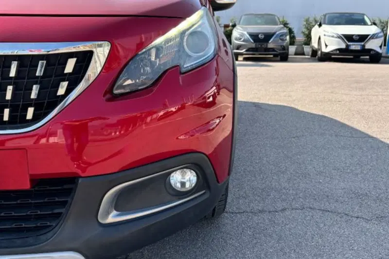Peugeot 2008 usata a Latina (11)