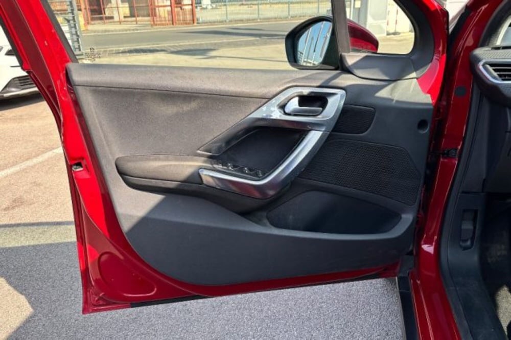 Peugeot 2008 usata a Latina (12)