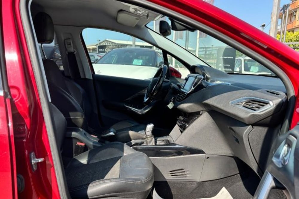 Peugeot 2008 usata a Latina (8)