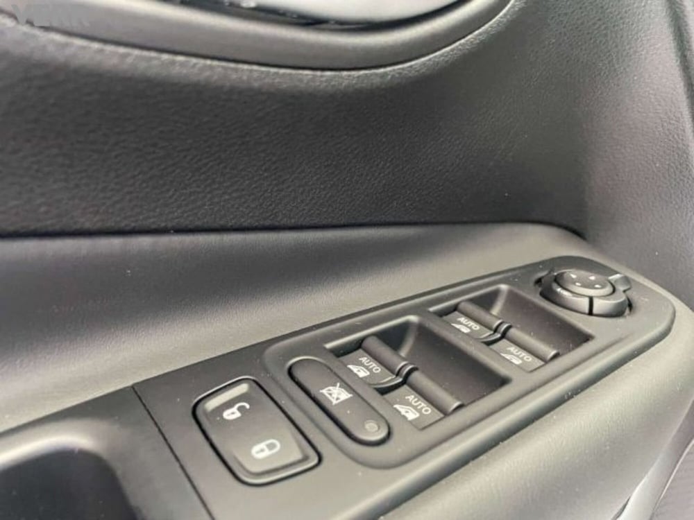 Jeep Renegade usata a Milano (8)