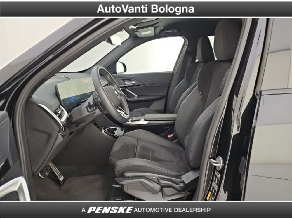 BMW iX1 usata a Bologna (11)