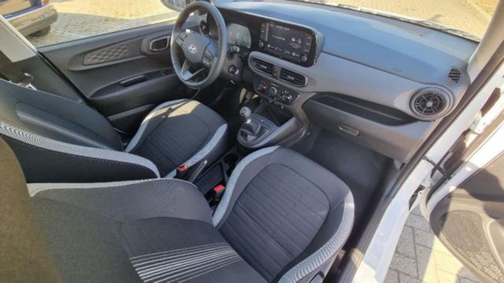 Hyundai i10 nuova a Savona (10)