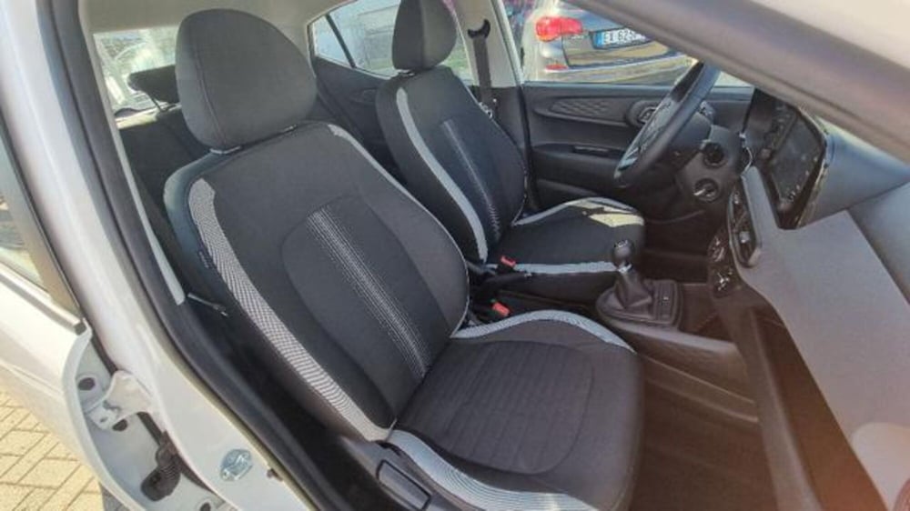 Hyundai i10 nuova a Savona (11)