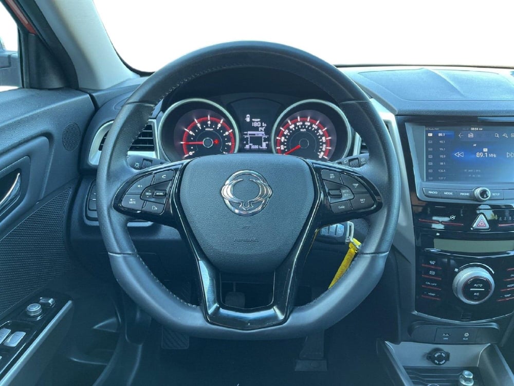 Ssangyong Tivoli usata a Torino (12)