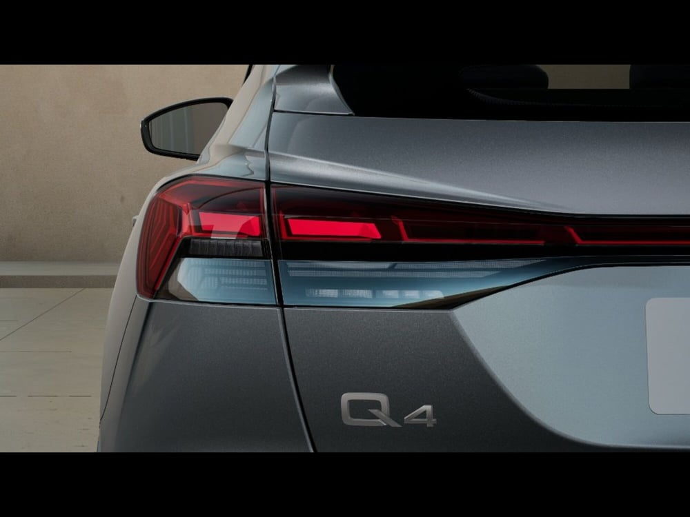 Audi Q4 Sportback nuova a Livorno (6)