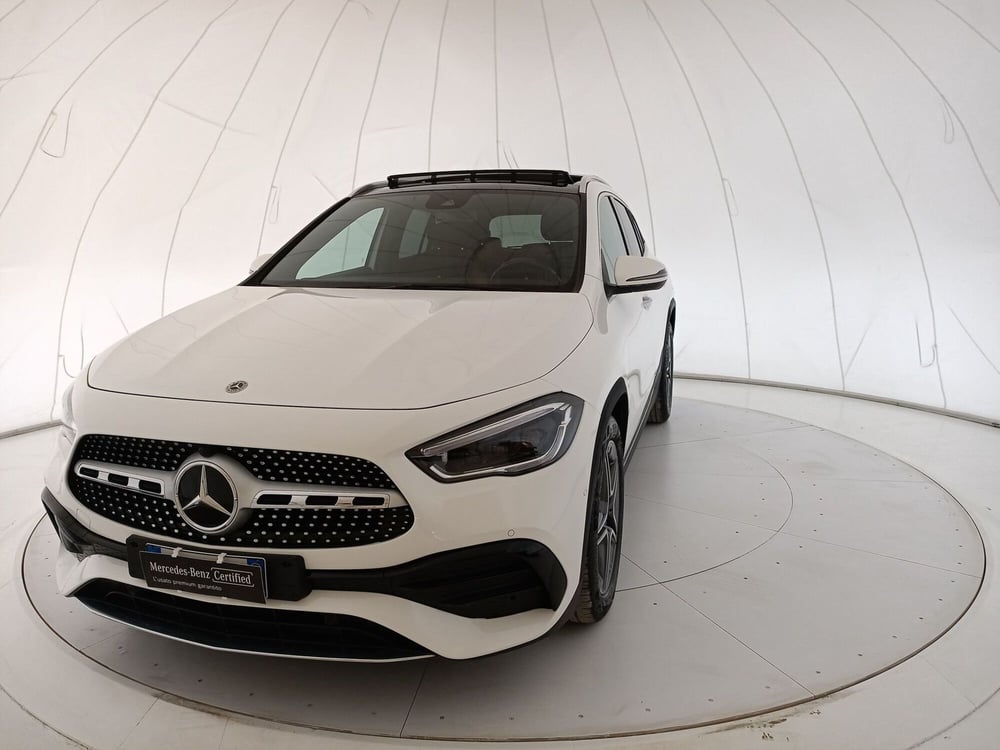 Mercedes-Benz GLA SUV usata a Lecce