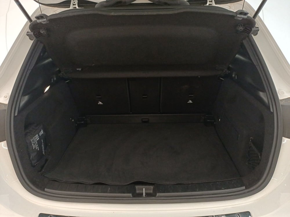 Mercedes-Benz GLA SUV usata a Lecce (14)