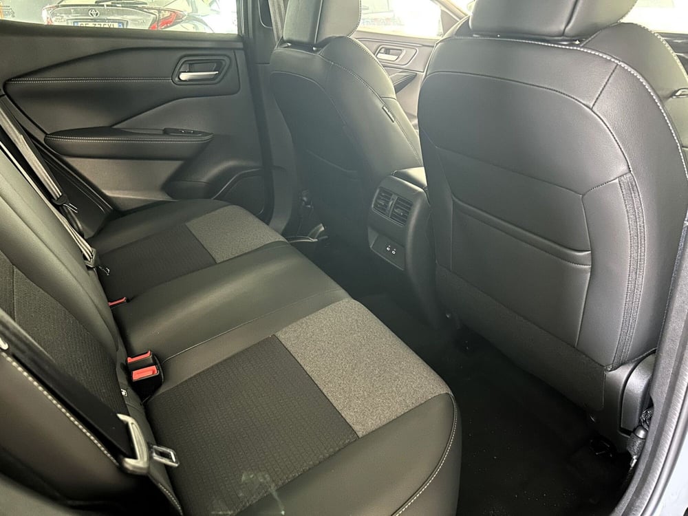 Nissan Qashqai nuova a Ferrara (13)