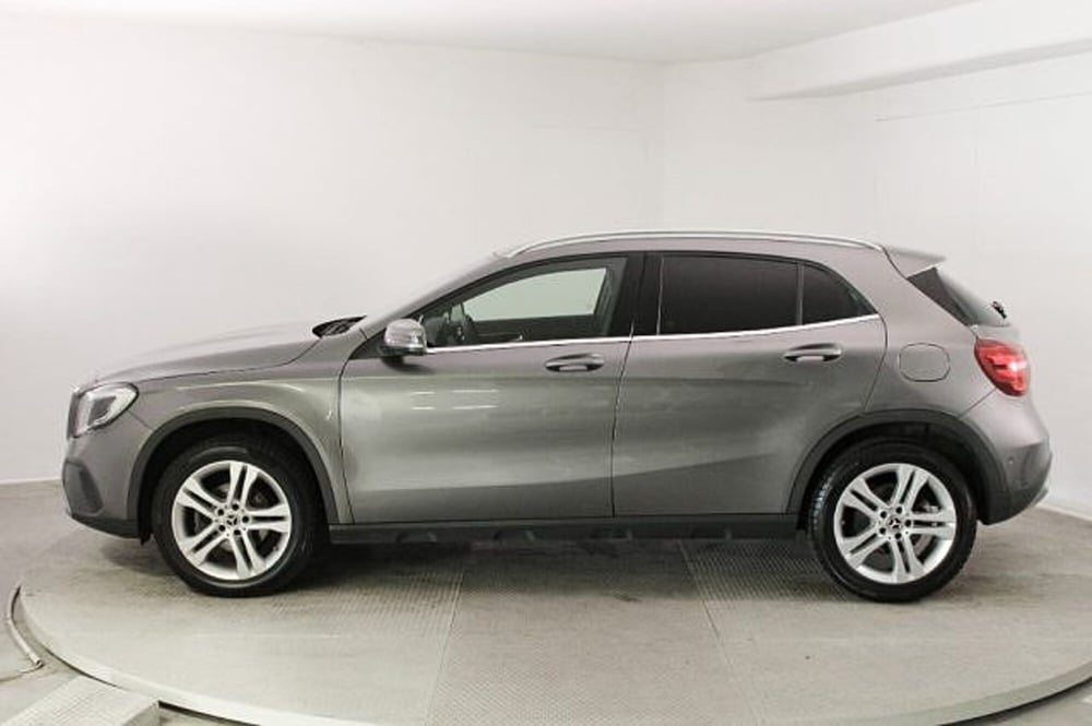 Mercedes-Benz GLA SUV usata a Novara (3)