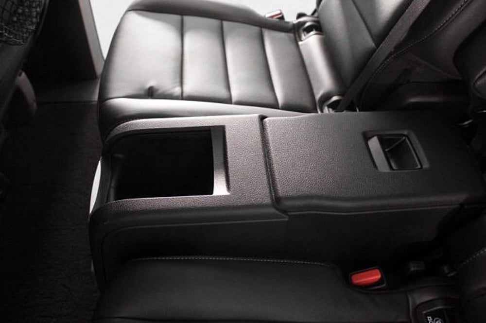 Peugeot Traveller usata a Novara (18)
