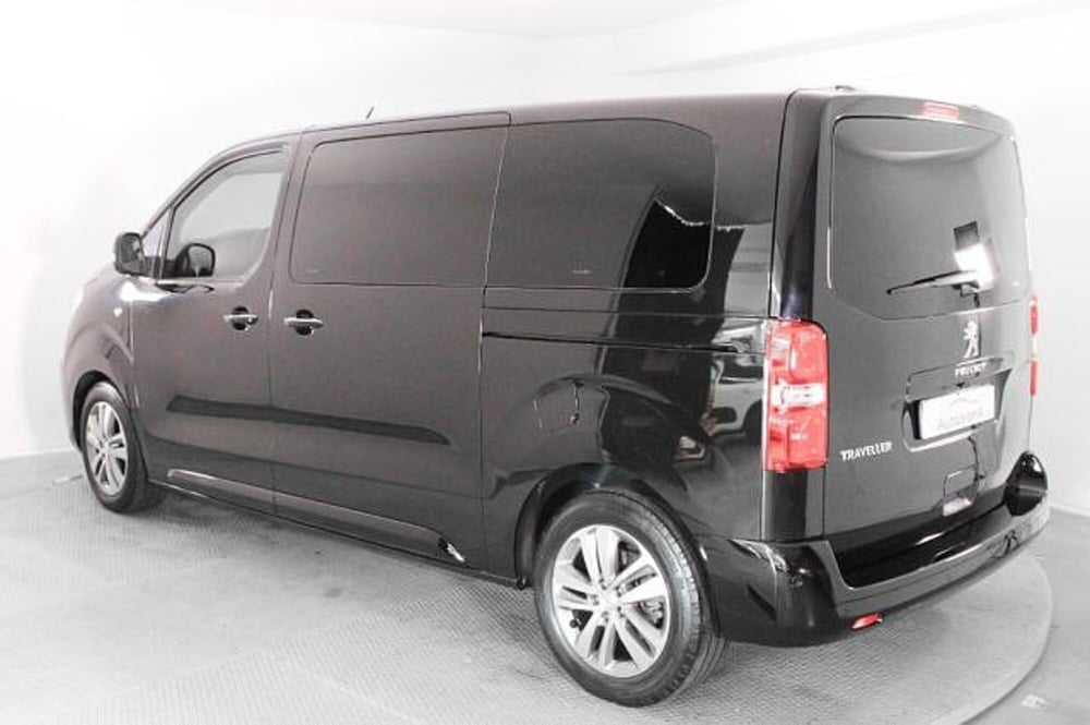 Peugeot Traveller usata a Novara (4)