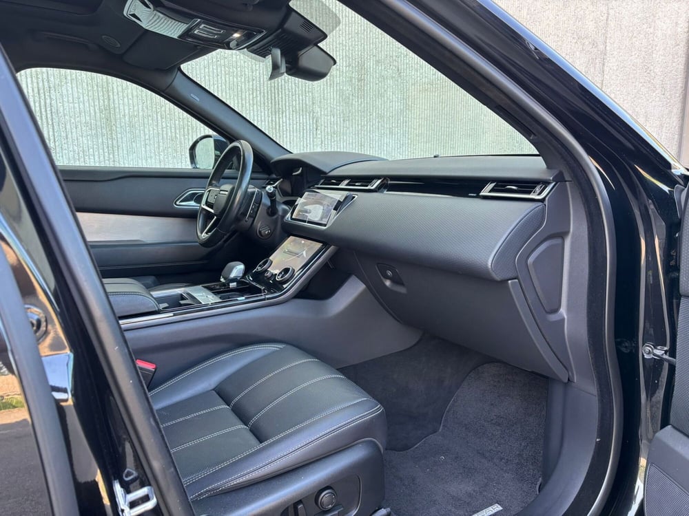 Land Rover Range Rover Velar usata a Salerno (4)