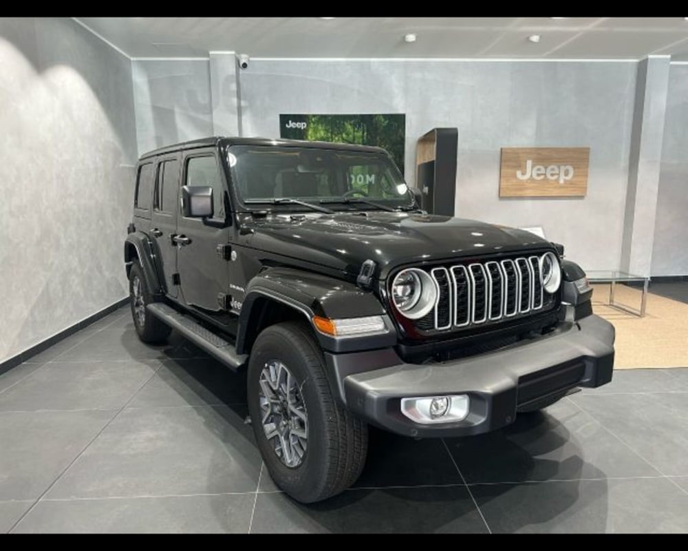 Jeep Wrangler Unlimited nuova a Alessandria (3)