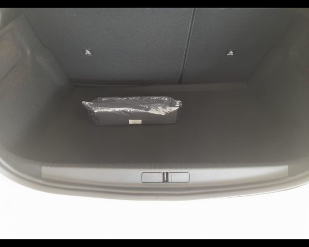 Peugeot 208 nuova a Alessandria (9)