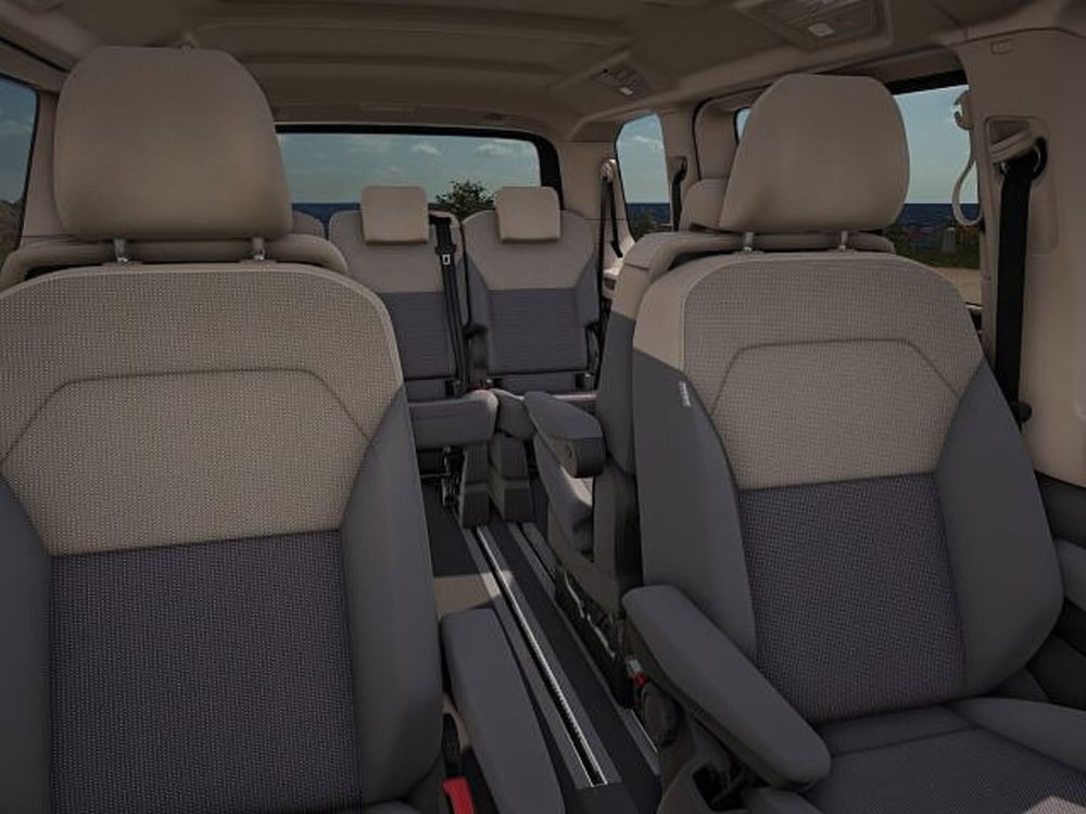 Volkswagen Multivan nuova a Vicenza (10)