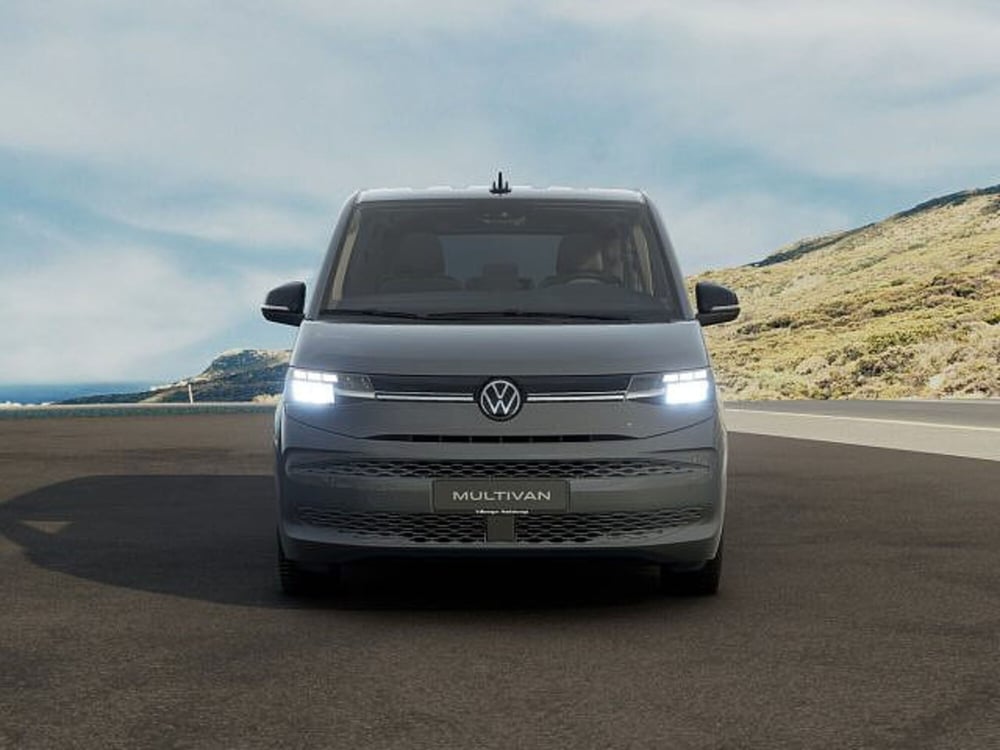 Volkswagen Multivan nuova a Vicenza (8)