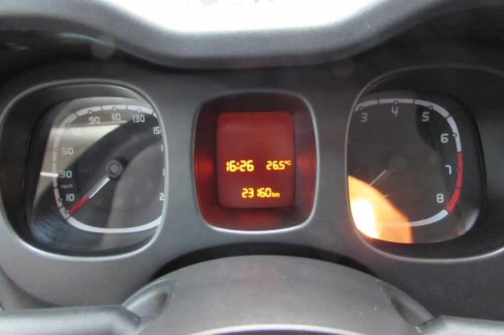 Fiat Panda Cross usata a Milano (12)
