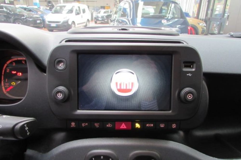 Fiat Panda Cross usata a Milano (9)