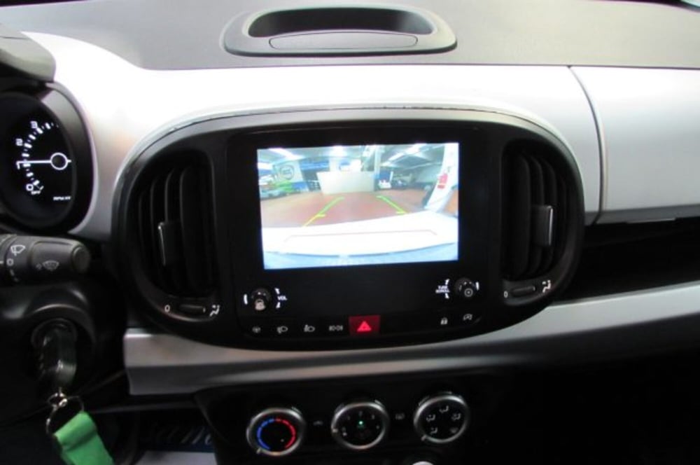 Fiat 500L usata a Milano (11)