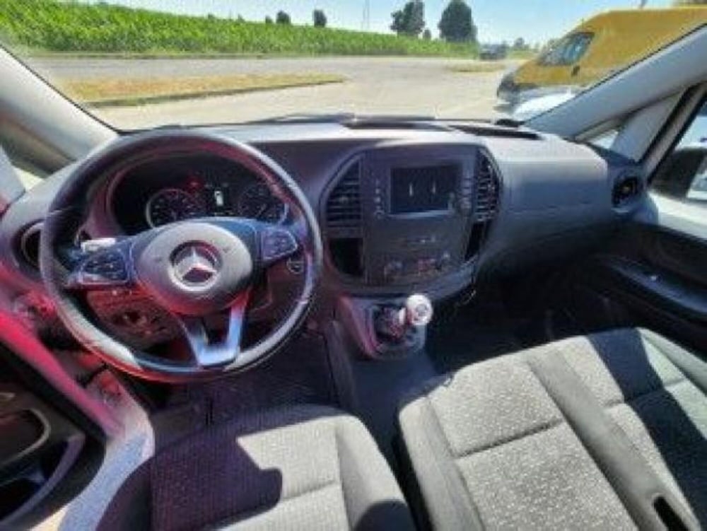 Mercedes-Benz Vito usata a Milano (10)