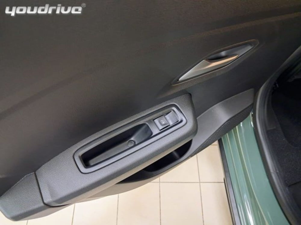 Dacia Sandero Stepway usata a Napoli (17)