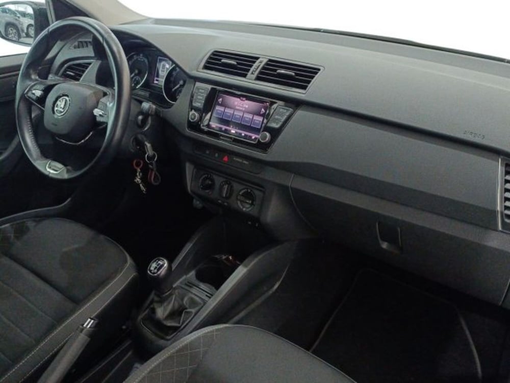 Skoda Fabia usata a Catania (9)
