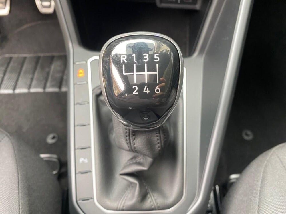 Volkswagen Taigo usata a Torino (12)