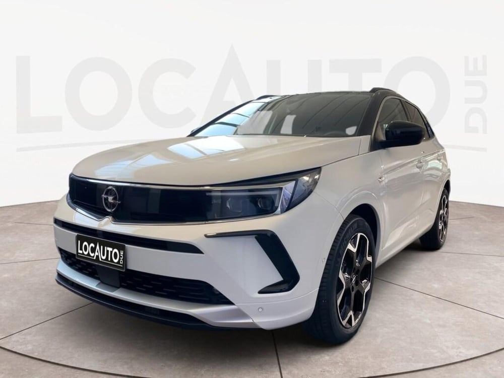 Opel Grandland nuova a Torino