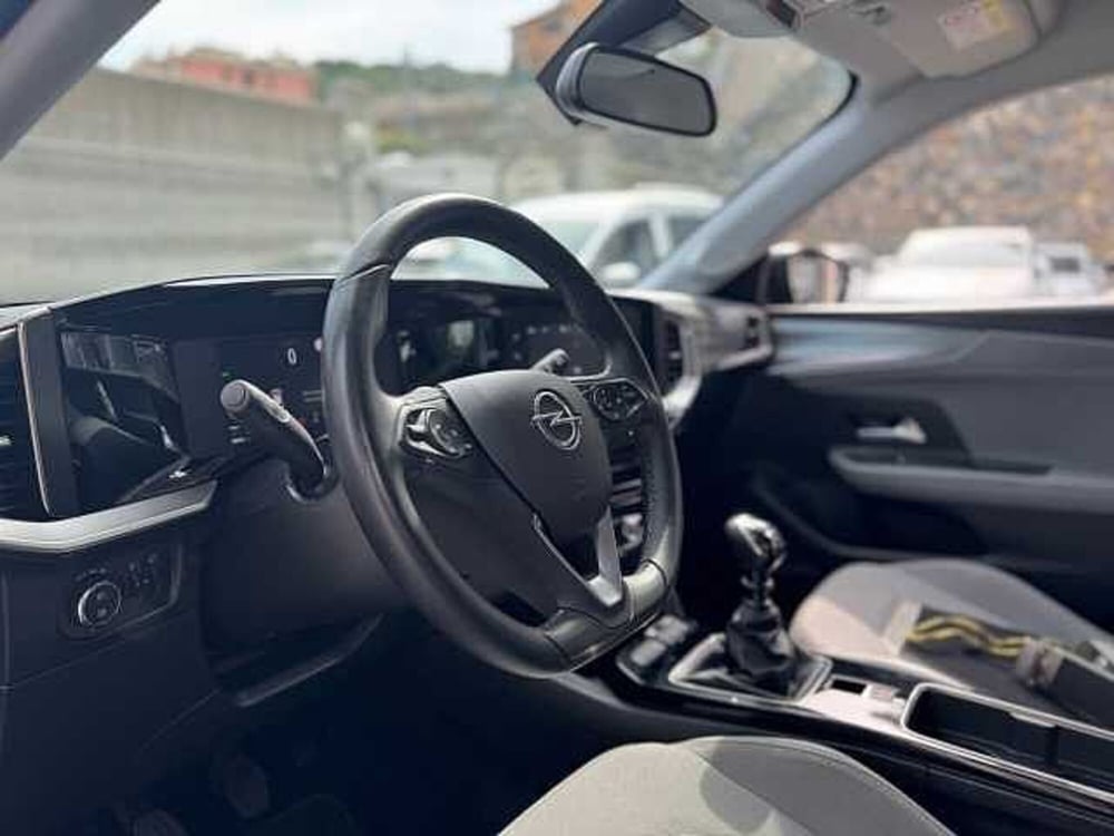 Opel Mokka usata a Genova (10)