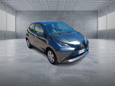 Toyota Aygo 1.0 VVT-i 69 CV 5 porte x-pure del 2018 usata a Bari